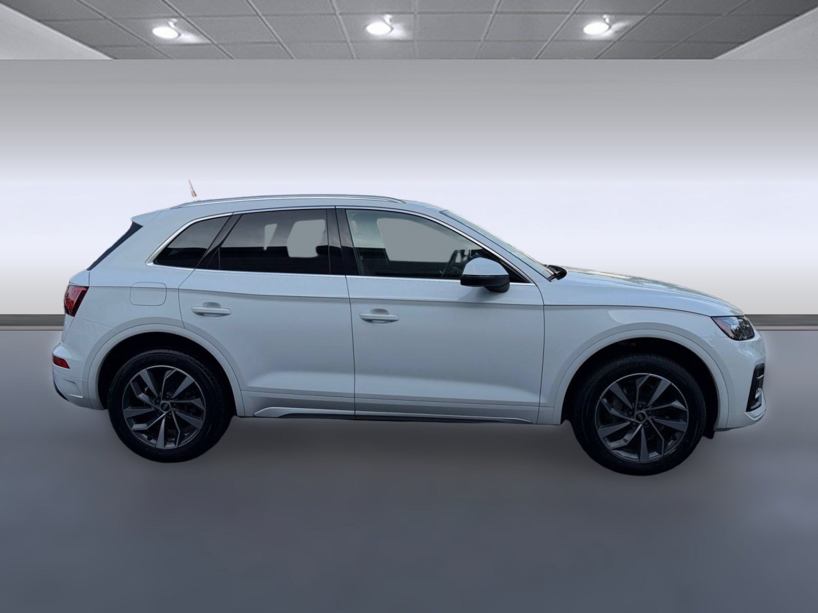 Used 2021 Audi Q5 2.0T Premium Plus w/ Premium Plus Package AWD/4WD image 8