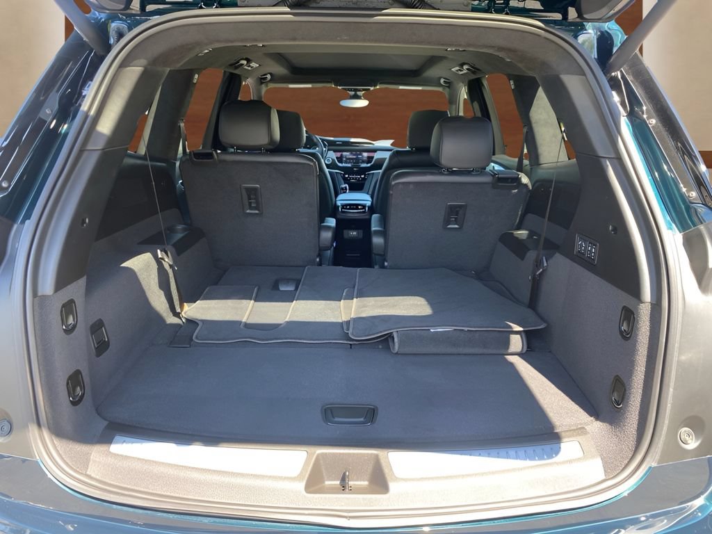 Used 2025 Cadillac XT6 Sport w/ Platinum Package AWD/4WD image 12