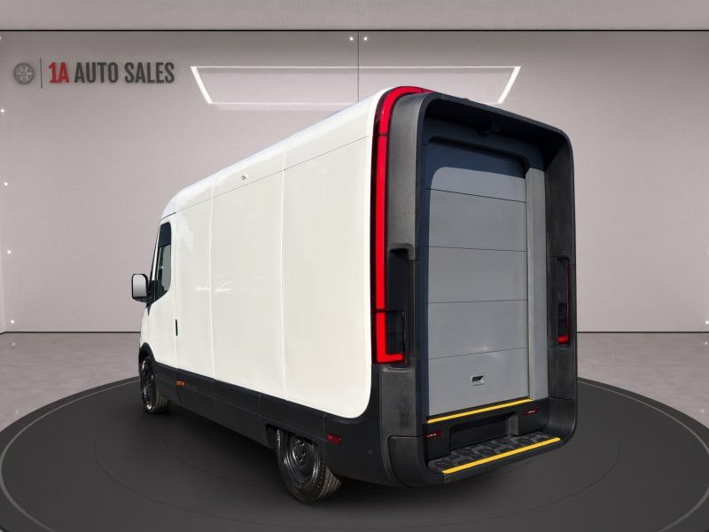 Used 2024 Rivian Delivery 500 FWD image 3