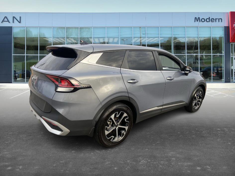 Used 2023 Kia Sportage EX image 5