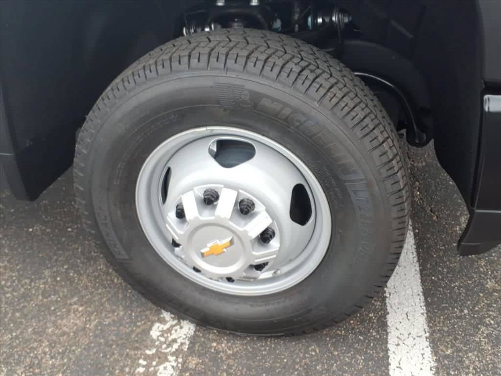 New 2026 Chevrolet Silverado 3500 W/T RWD image 11
