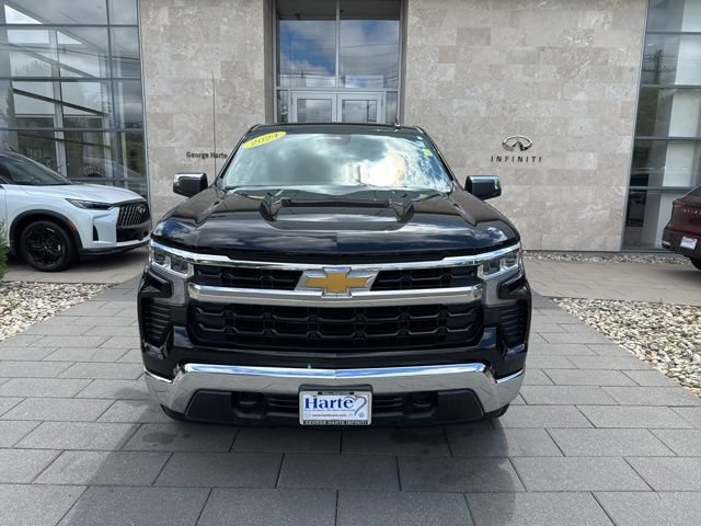 Used 2024 Chevrolet Silverado 1500 LT AWD/4WD image 2