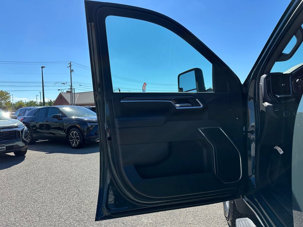 New 2026 Chevrolet Silverado 2500 LT w/ Safety Package AWD/4WD image 18
