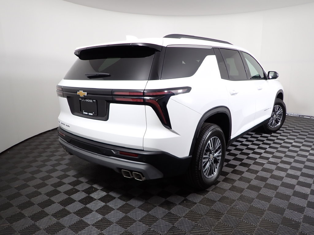 New 2027 Chevrolet Traverse LT w/ LPO, Floor Liner Package AWD/4WD image 18