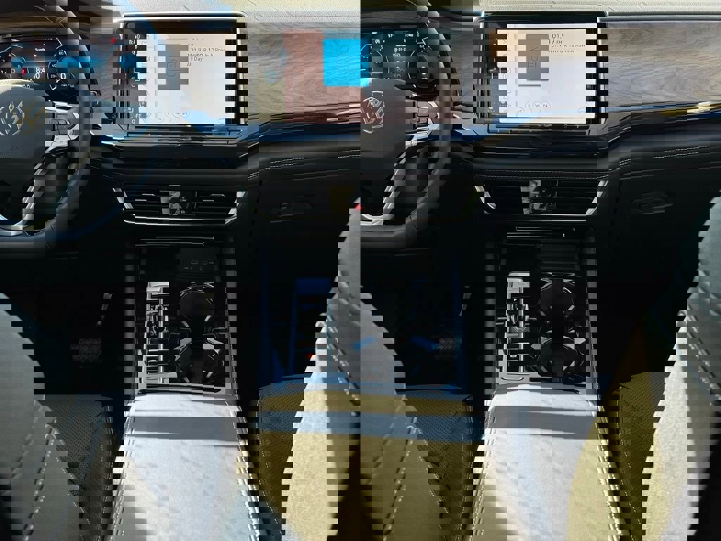 New 2026 Volkswagen Atlas SE image 28