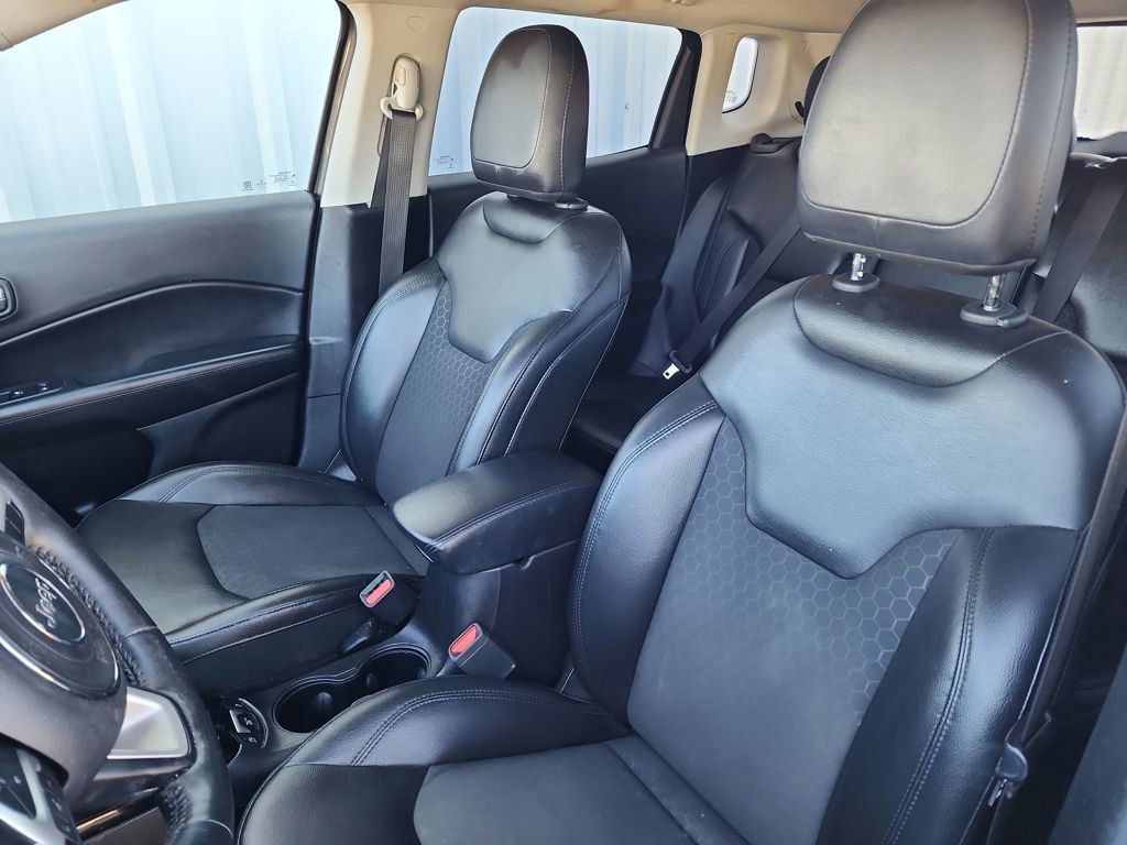 Used 2019 Jeep Compass Altitude image 15