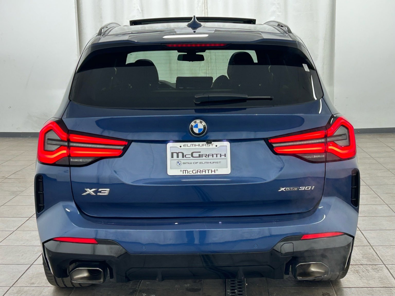 Used 2023 BMW X3 xDrive30i w/ M Sport Package image 3