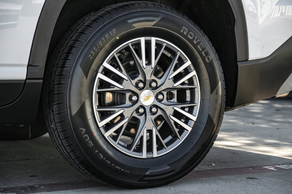 Used 2024 Chevrolet Traverse LT AWD/4WD image 75