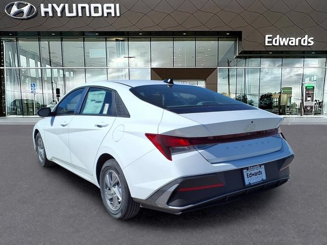 New 2026 Hyundai Elantra SE FWD image 4