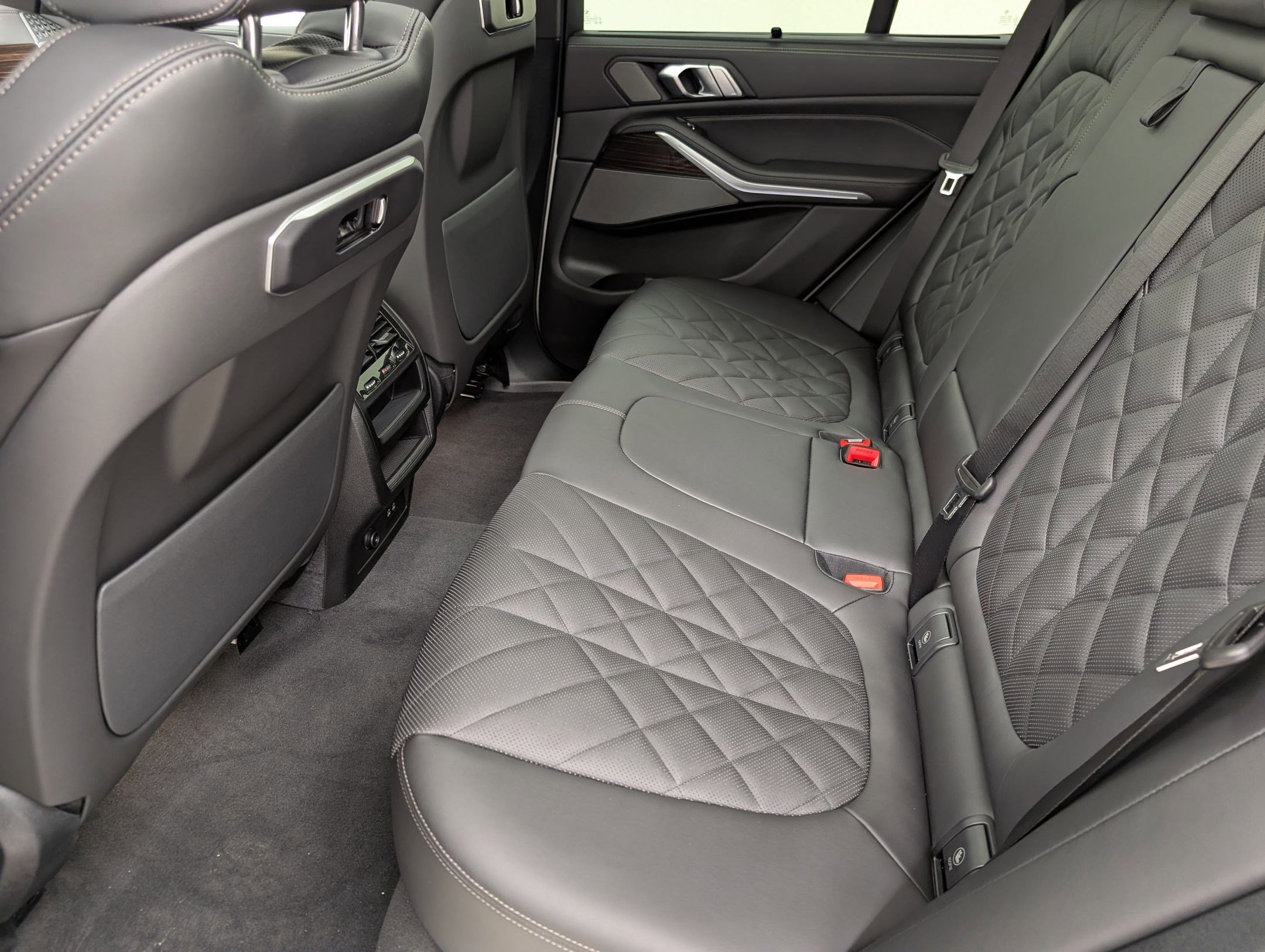 New 2026 BMW X5 sDrive40i image 15