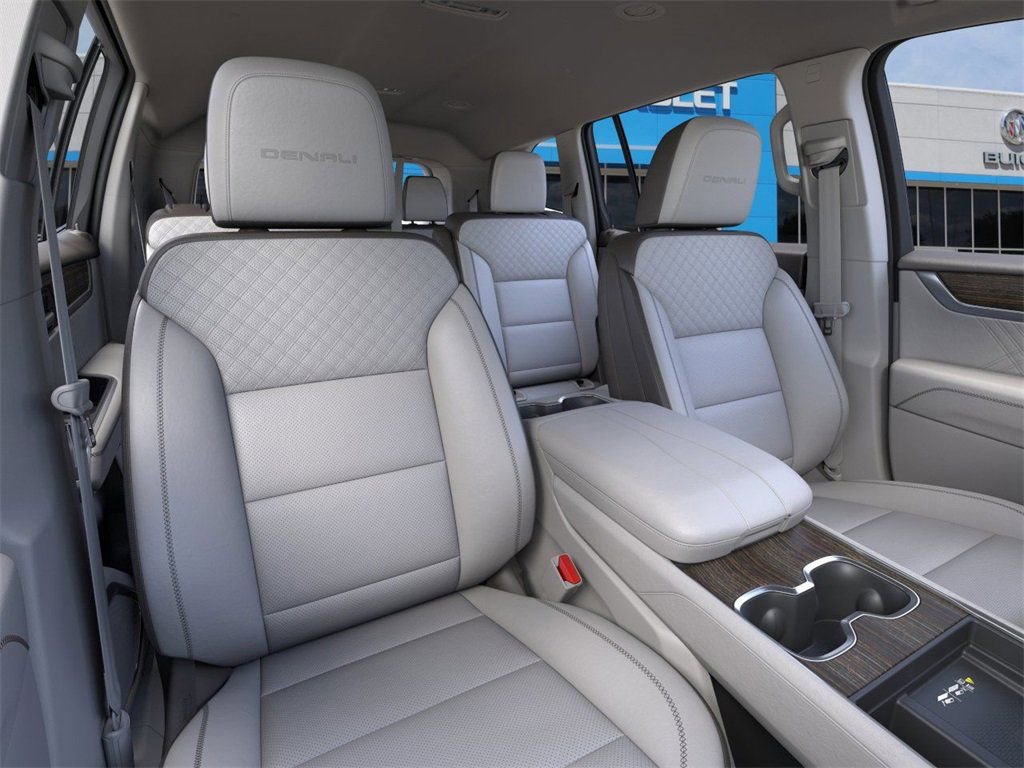 New 2026 GMC Acadia Denali w/ Super Cruise Package image 16