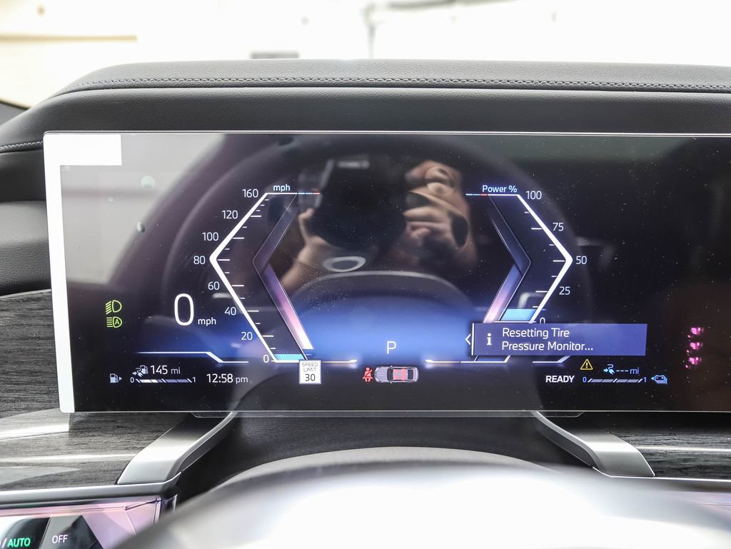 New 2026 BMW 750e xDrive image 12