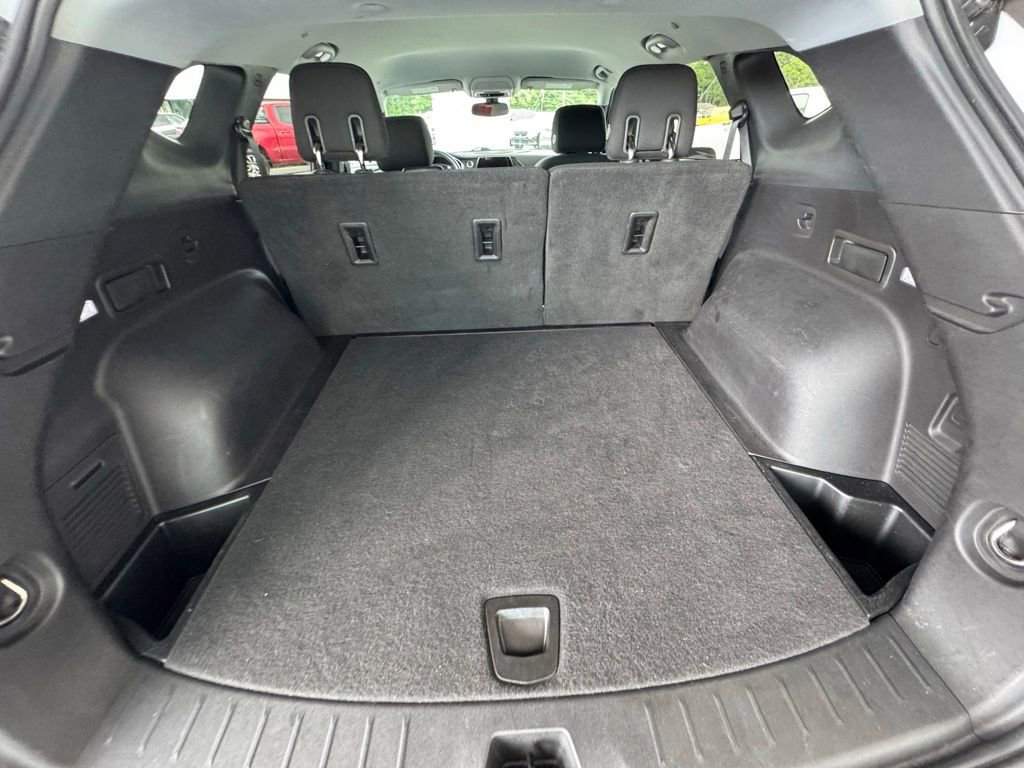 Used 2020 Chevrolet Blazer LT FWD image 12