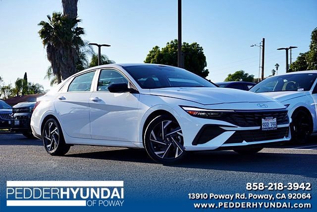 Certified 2025 Hyundai Elantra Sport image 1