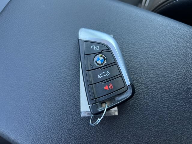Used 2025 BMW X4 xDrive30i AWD/4WD image 33
