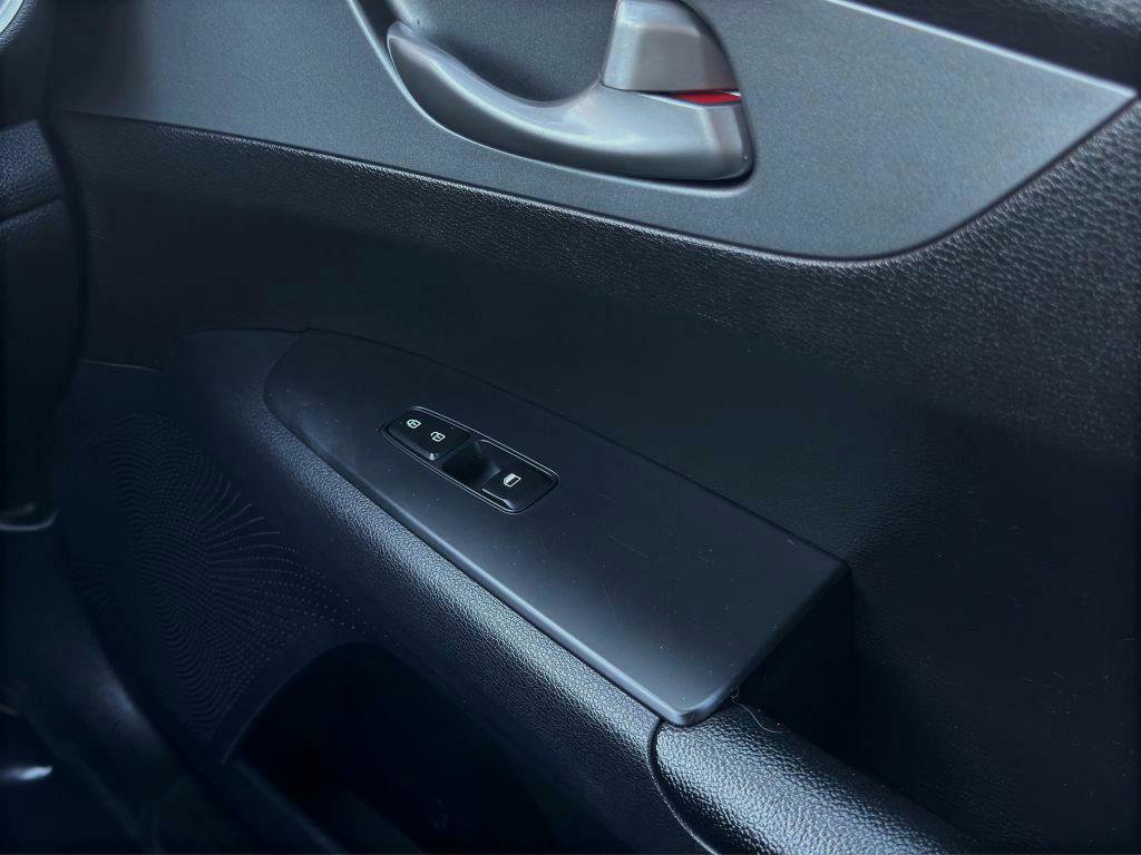 Used 2021 Kia Forte LXS image 15