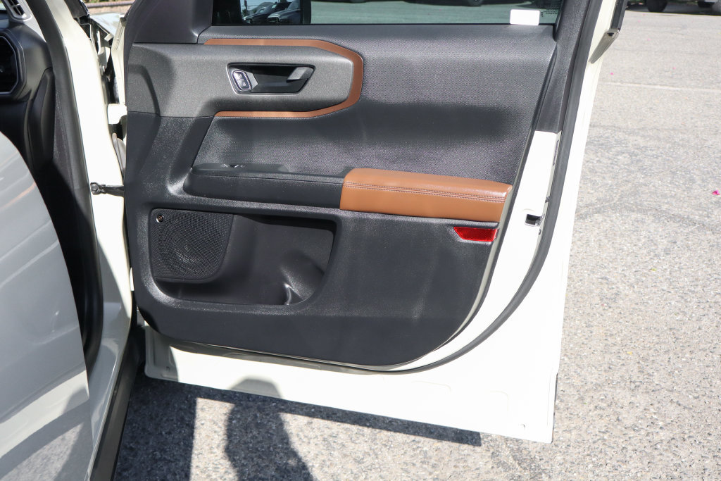 Used 2025 Ford Bronco Sport Outer Banks w/ Outer Banks Tech Package+ AWD/4WD image 44