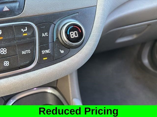 Used 2020 Chevrolet Malibu LT image 25