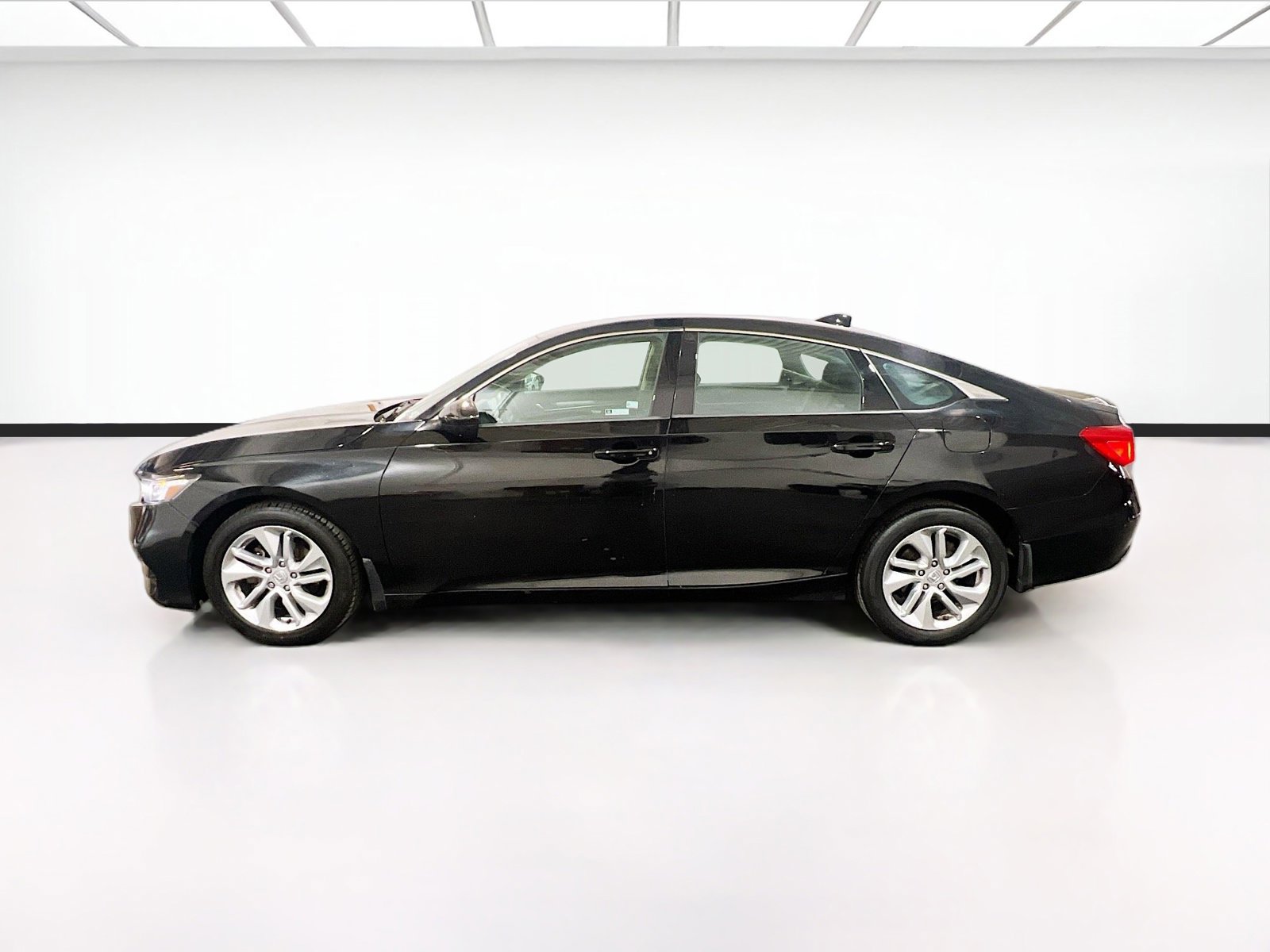 Used 2020 Honda Accord LX image 21