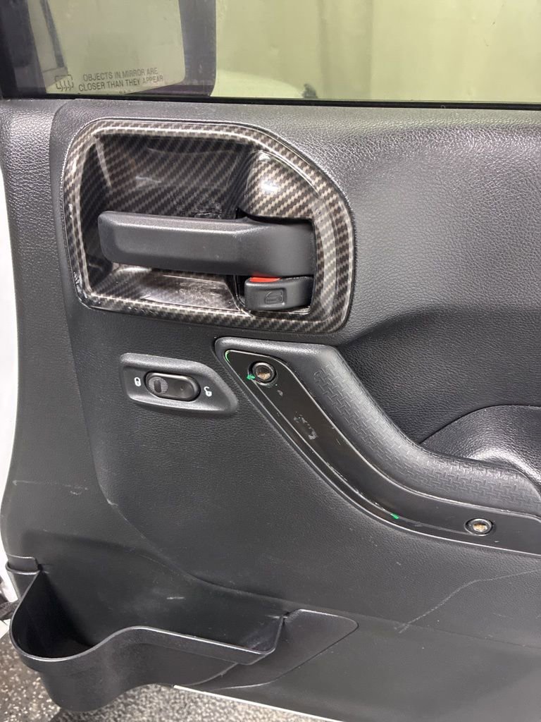 Used 2016 Jeep Wrangler Sahara image 22