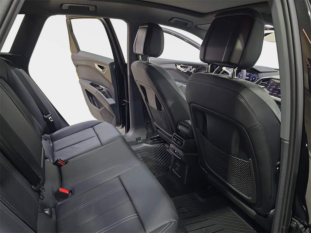 New 2026 Audi Q4 e-tron Premium image 11