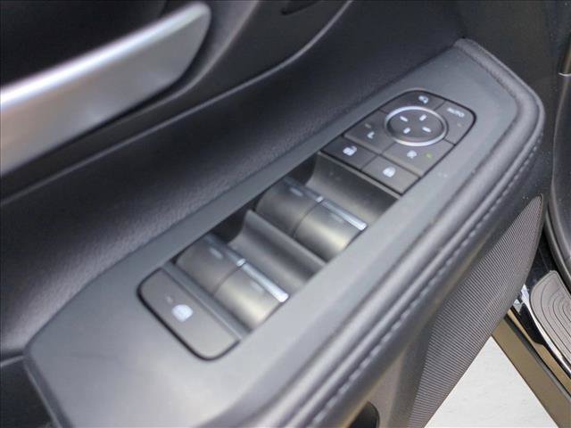 Used 2025 Toyota Grand Highlander AWD image 12