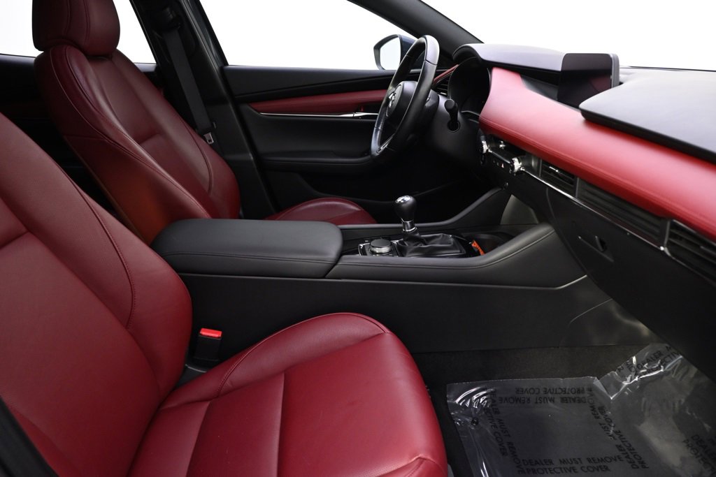 Used 2020 MAZDA MAZDA3 Hatchback w/ Premium Package image 16