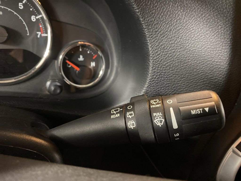 Used 2015 Jeep Wrangler Unlimited Sahara w/ Max Tow Package image 27