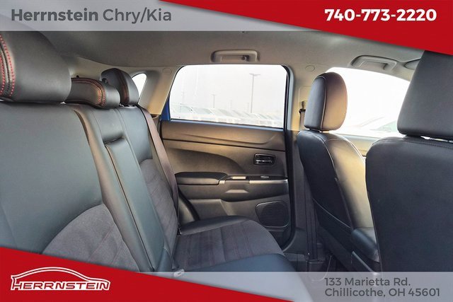 Used 2024 Mitsubishi Outlander Sport SE image 25