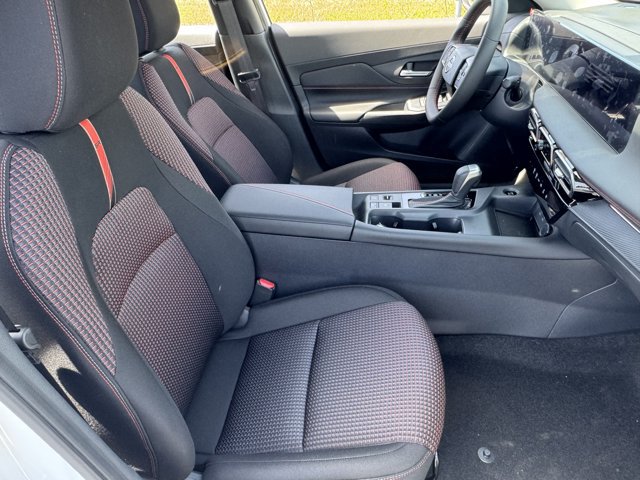 New 2026 Nissan Sentra SR w/ Floor Mat Package FWD image 13