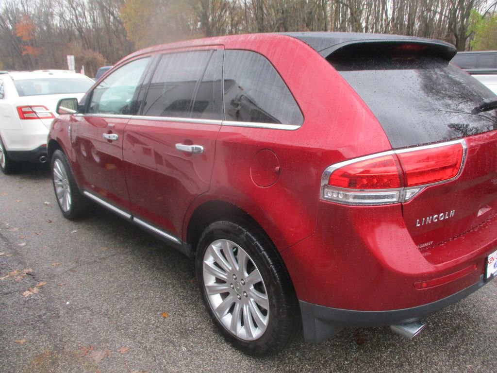 Used 2013 Lincoln MKX AWD image 6