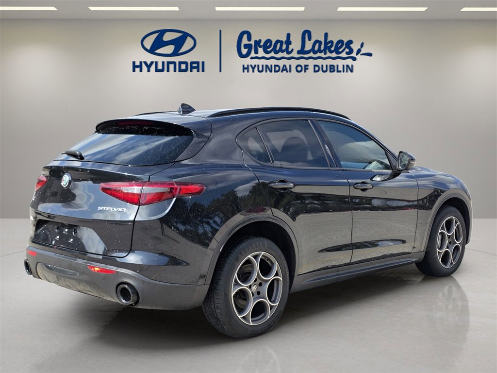 Used 2022 Alfa Romeo Stelvio Sprint image 5