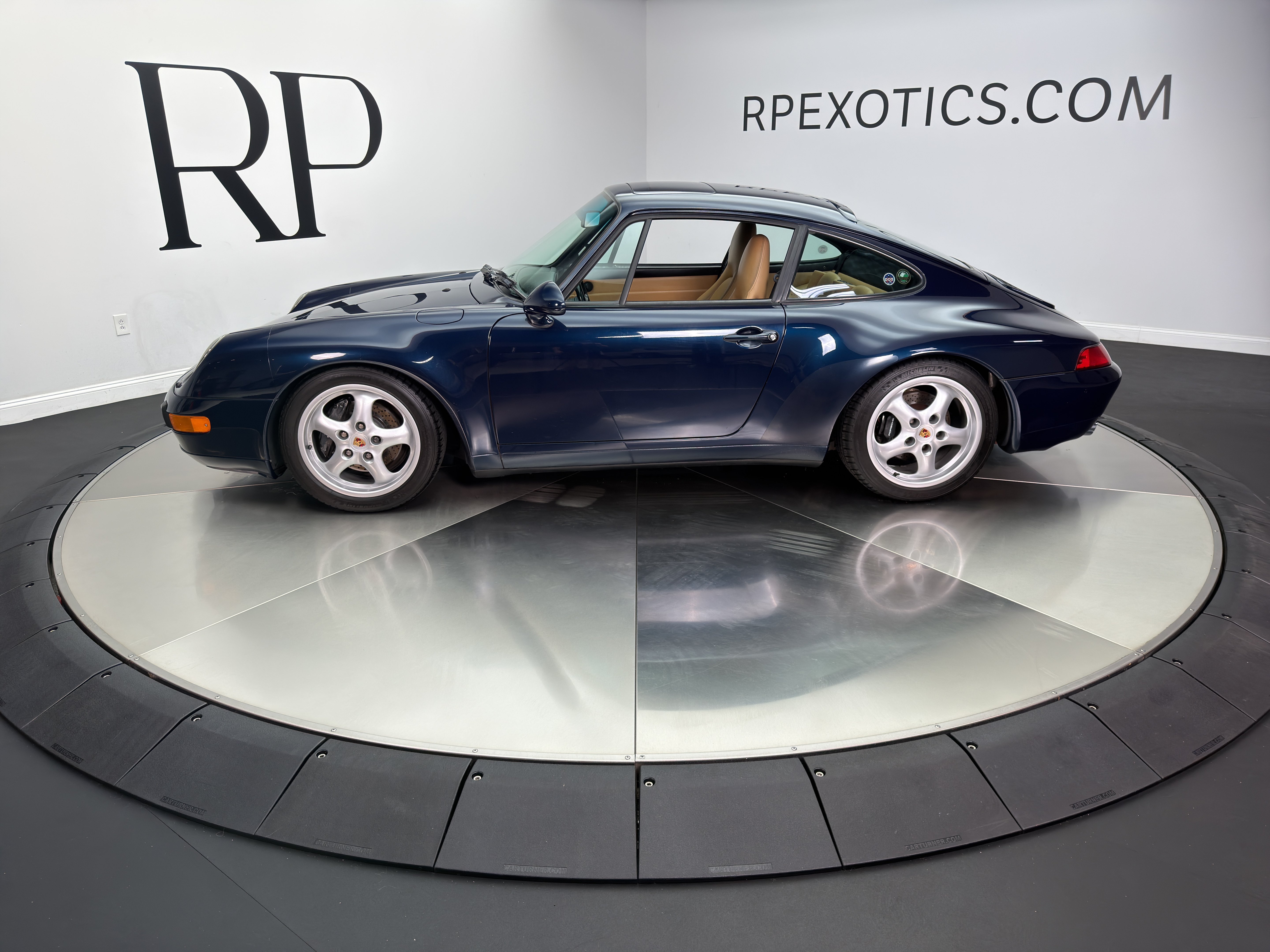 Used 1997 Porsche 911 Carrera RWD image 6