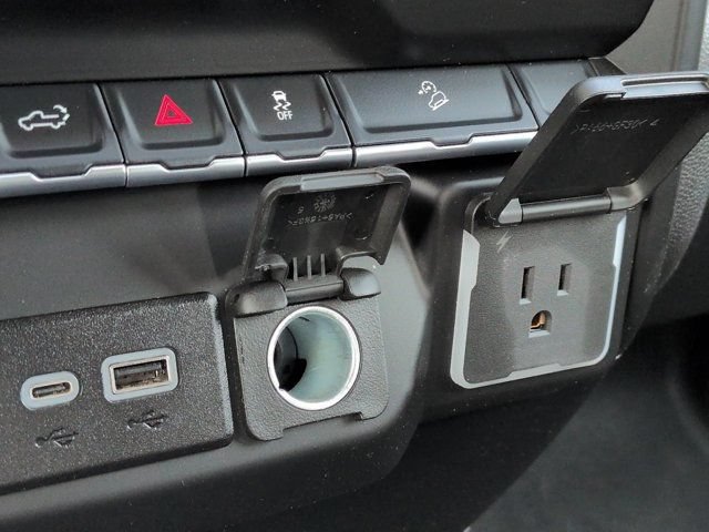 Used 2025 Chevrolet Silverado 1500 Custom Trail Boss AWD/4WD image 19