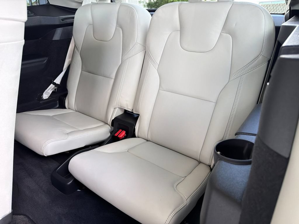 Used 2022 Volvo XC90 T8 Inscription w/ Advanced Package AWD/4WD image 15