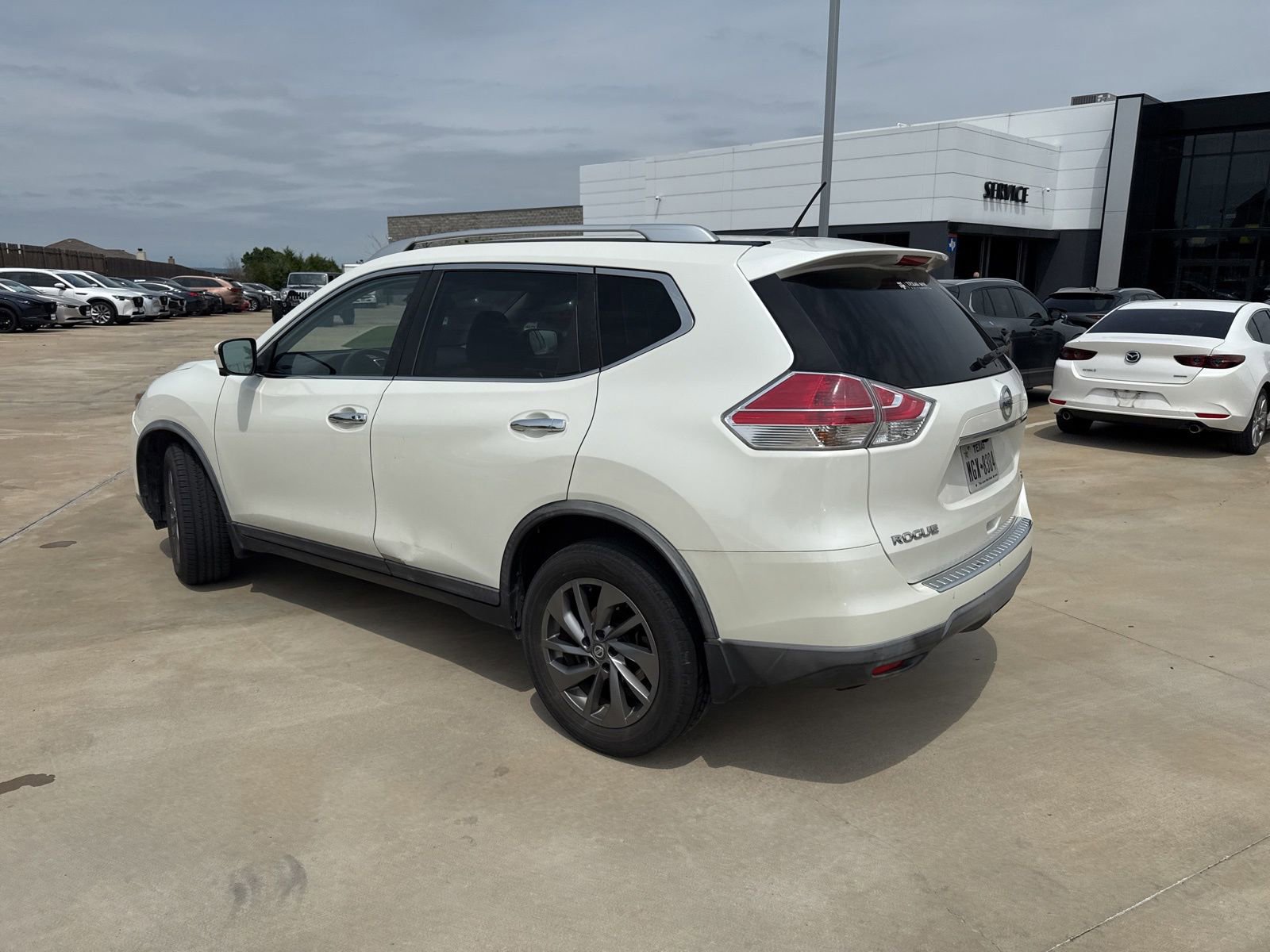 Used 2016 Nissan Rogue SL FWD image 16