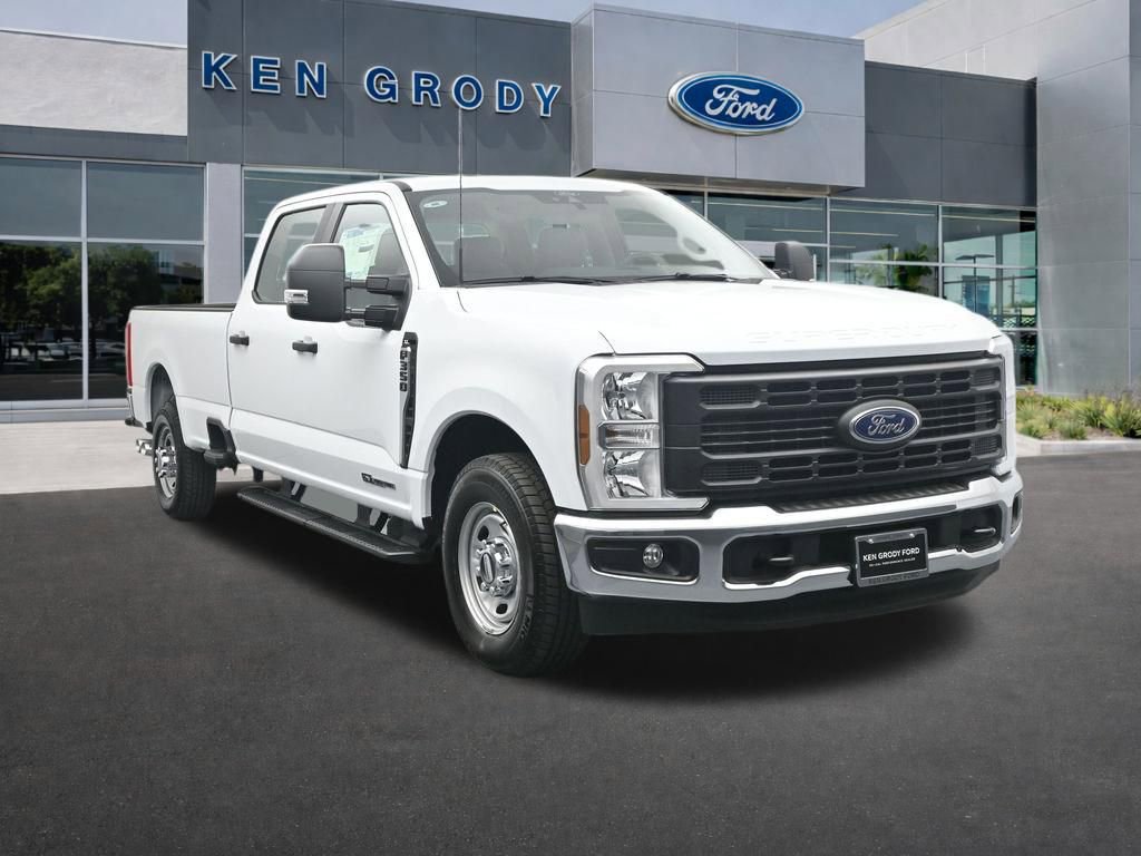 New 2026 Ford F350 XL w/ XL Chrome Package image 1