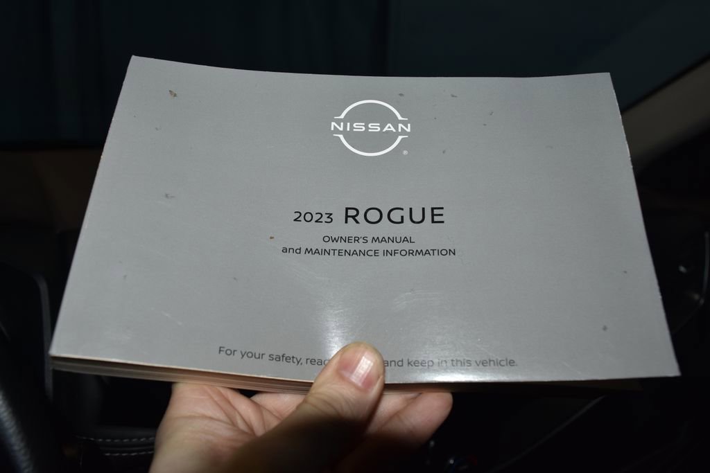 Certified 2023 Nissan Rogue SV image 9