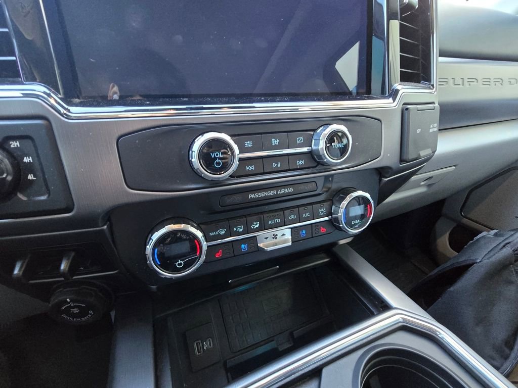 Used 2022 Ford F250 Limited image 13