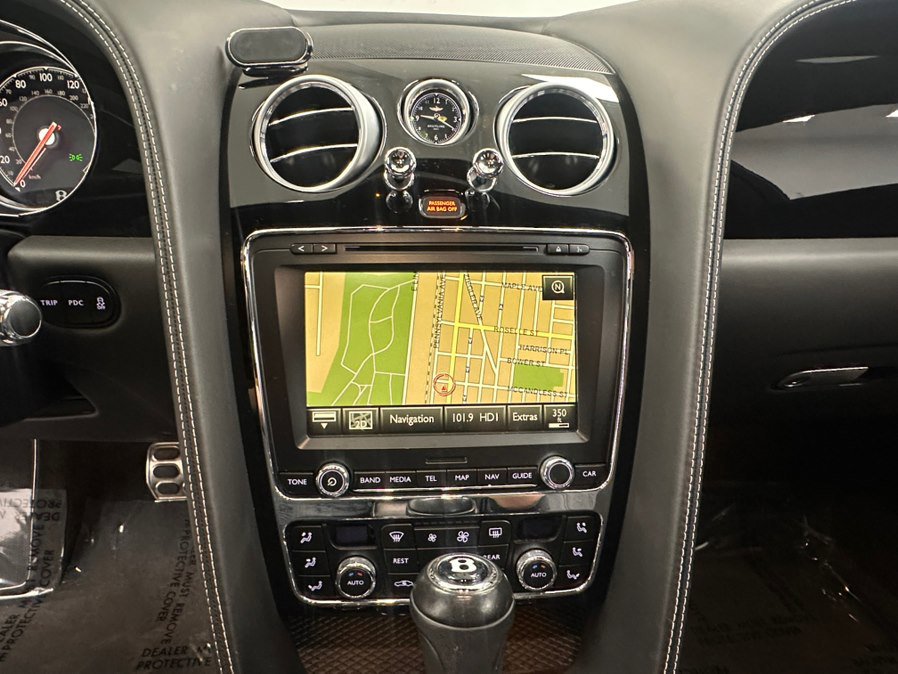 Used 2016 Bentley Flying Spur V8 image 28