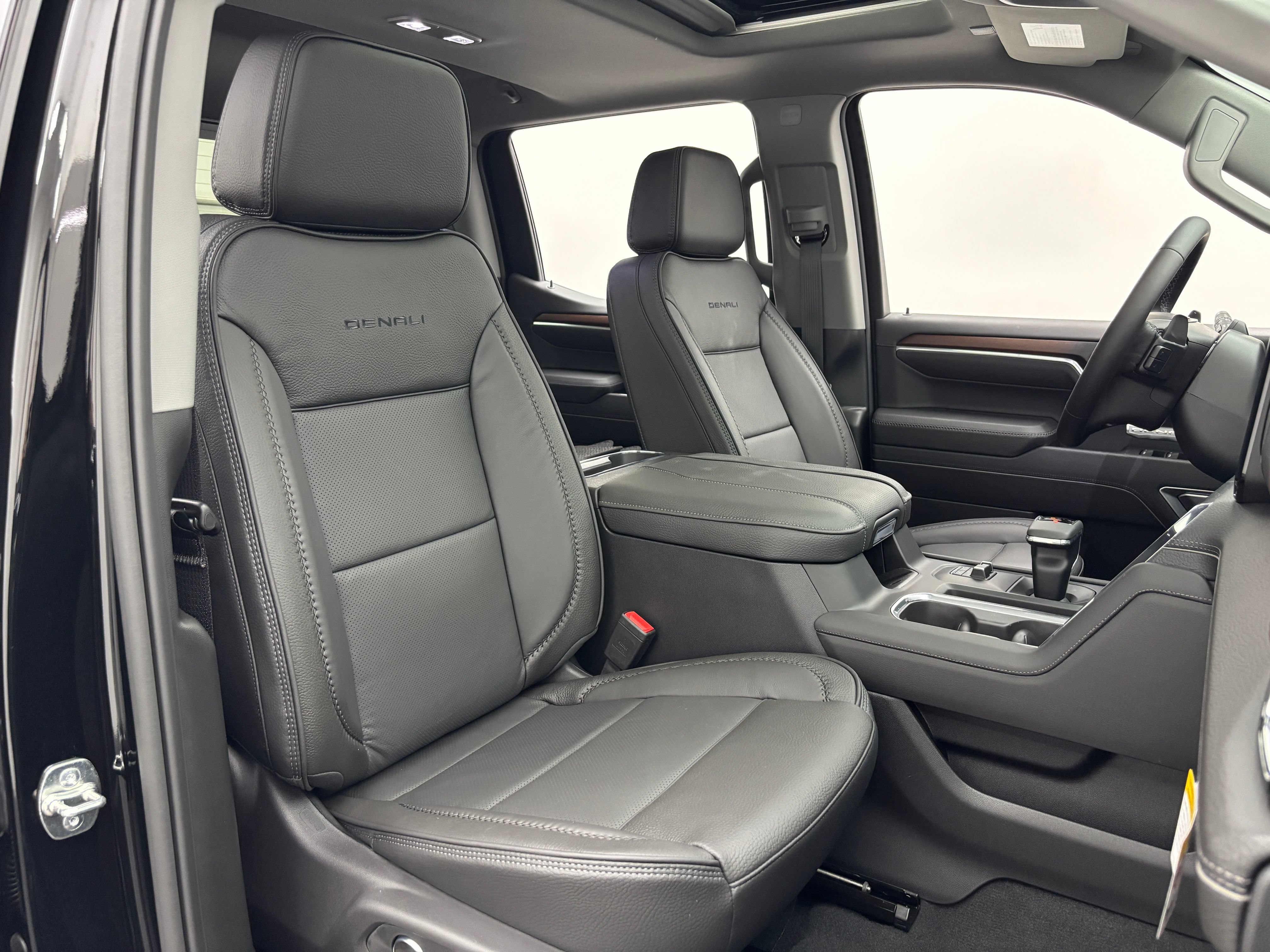 New 2026 GMC Sierra 1500 Denali AWD/4WD image 37