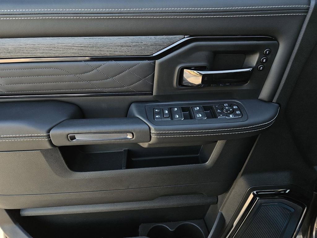 New 2026 RAM 2500 Limited image 17