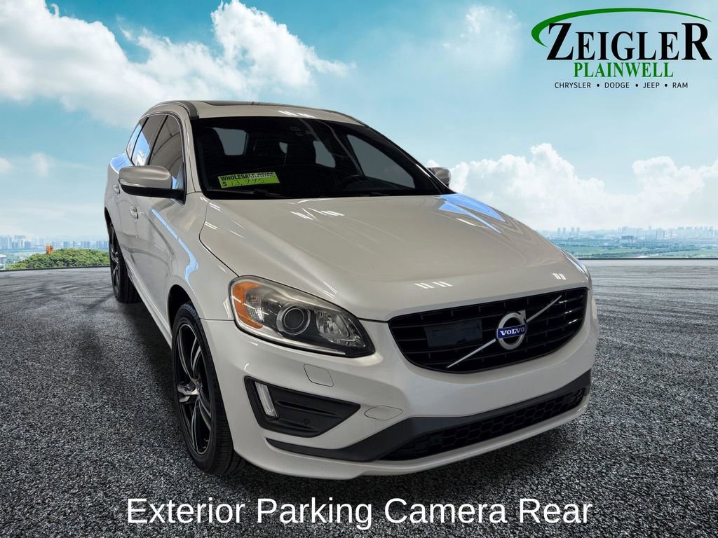 Used 2017 Volvo XC60 T6 R-Design w/ Protection Package image 10