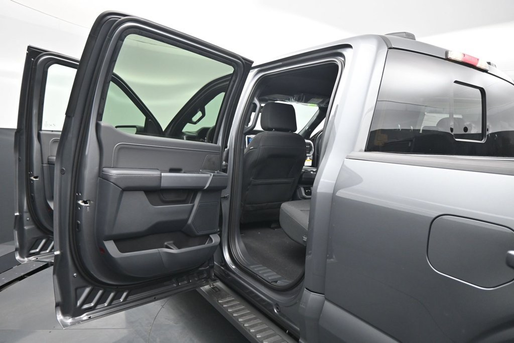 New 2026 Ford F150 XLT w/ Equipment Group 302A MID AWD/4WD image 17