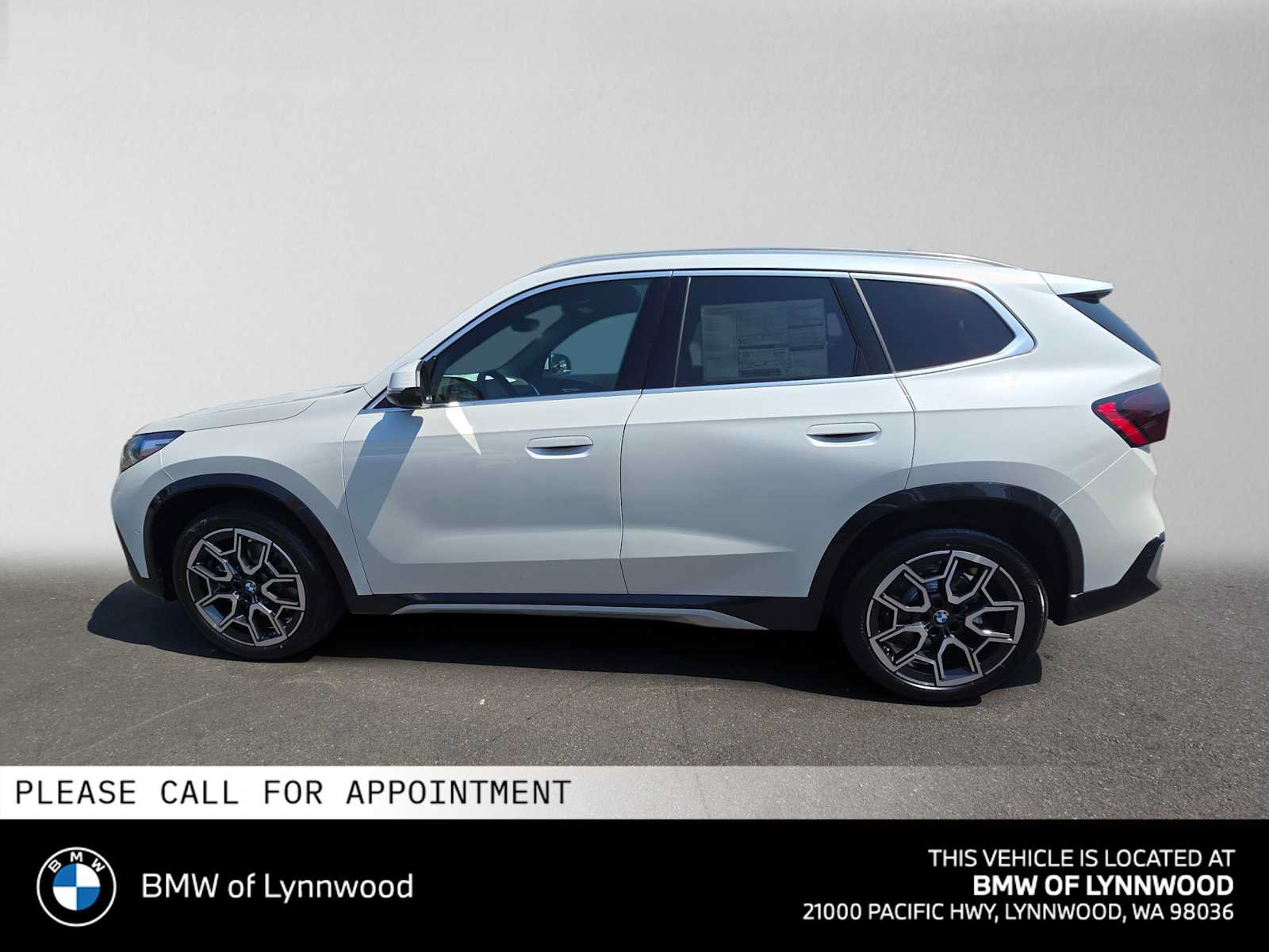 New 2026 BMW X1 xDrive28i w/ Technology Package AWD/4WD image 6