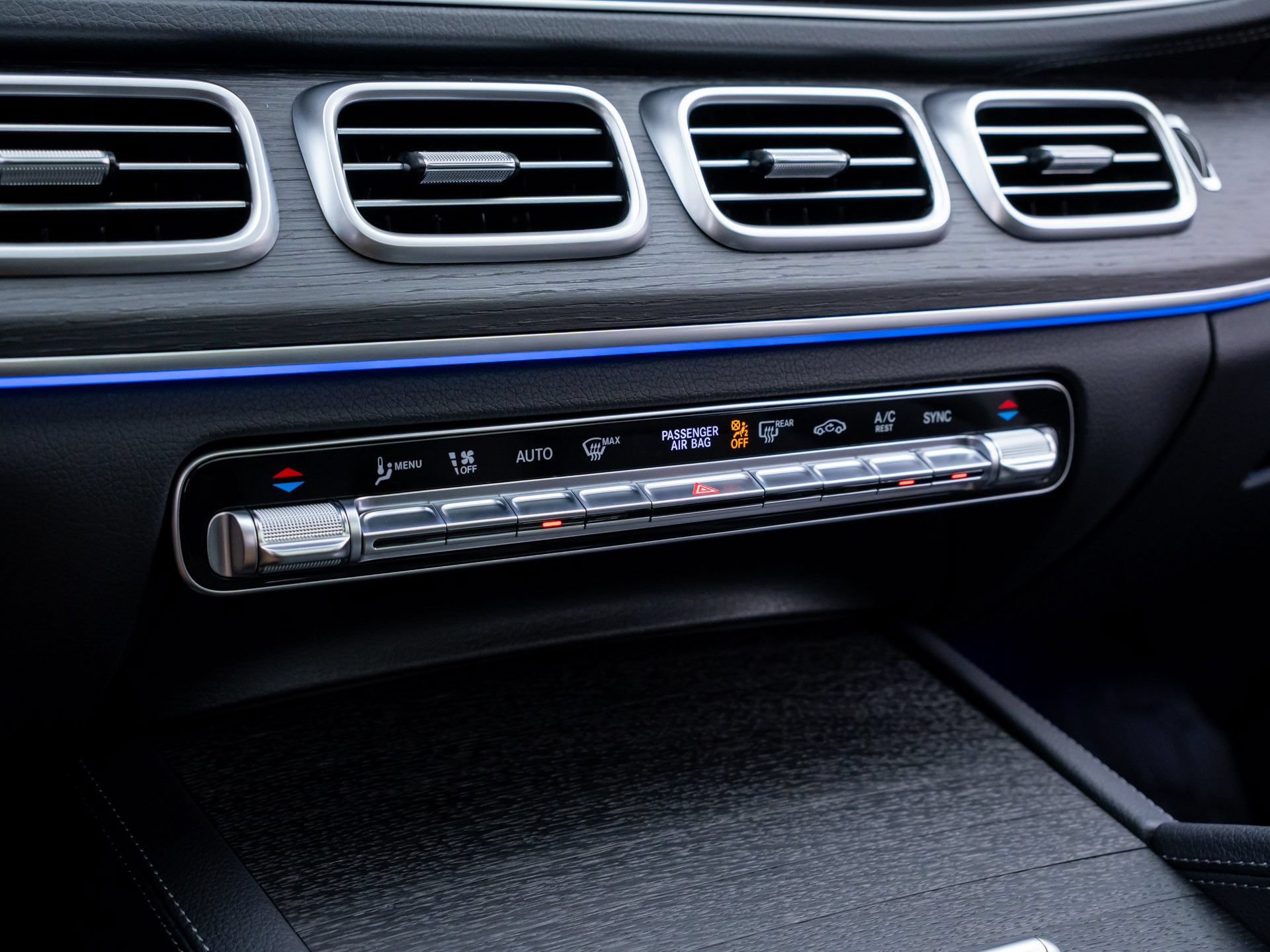New 2026 Mercedes-Benz GLS 450 4MATIC image 29