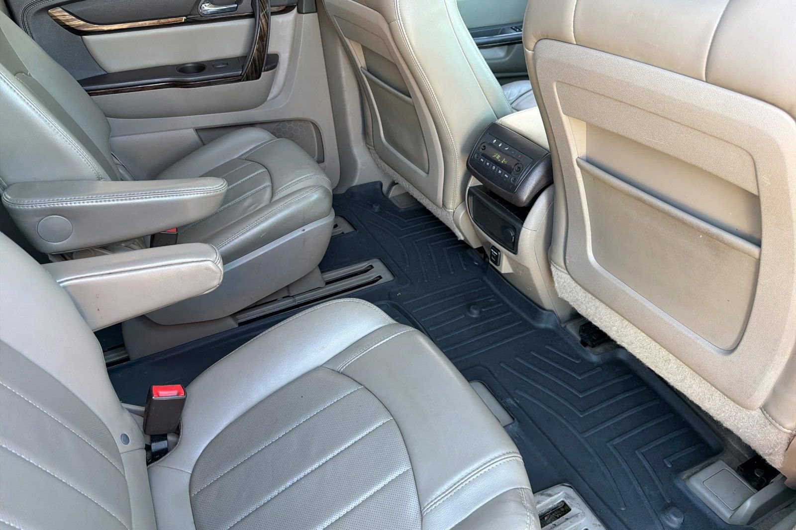 Used 2015 GMC Acadia Denali AWD/4WD image 18