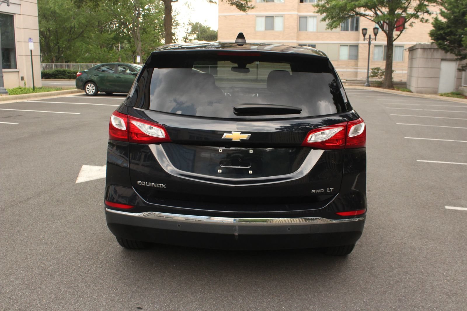 Used 2020 Chevrolet Equinox LT w/ LPO, Floor Liner Package AWD/4WD image 8