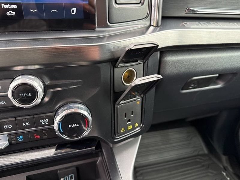 Used 2024 Ford F350 Lariat w/ Black Appearance Package AWD/4WD image 26