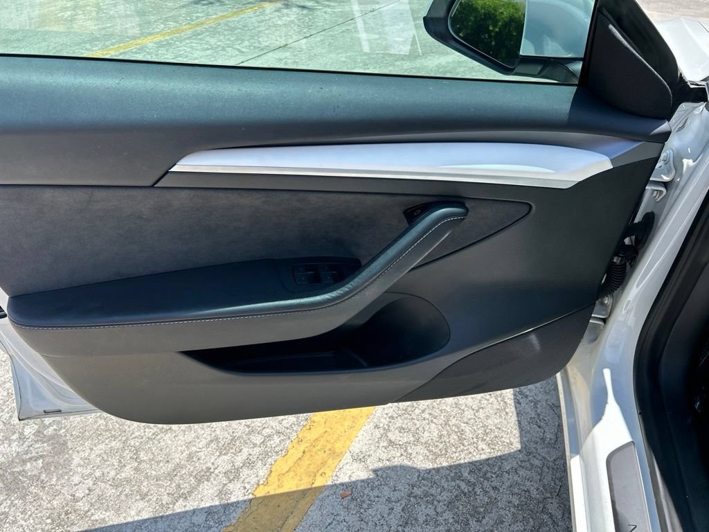 Used 2023 Tesla Model 3 Standard Range RWD image 17